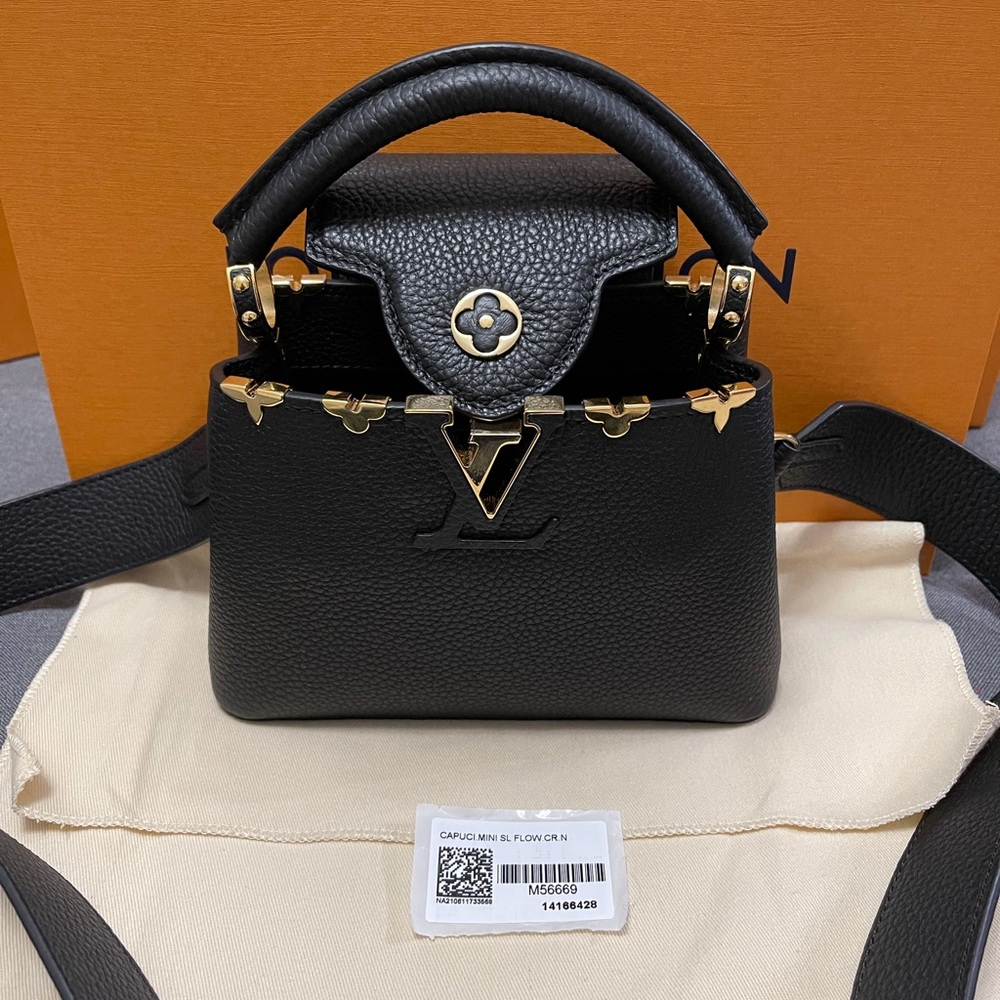 🛑SOLD🛑NEW LV Capucines Mini Black Crown of Gold Flowers